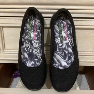 Skechers Air-Cooled Memory Foam Black Flats Size 6.5